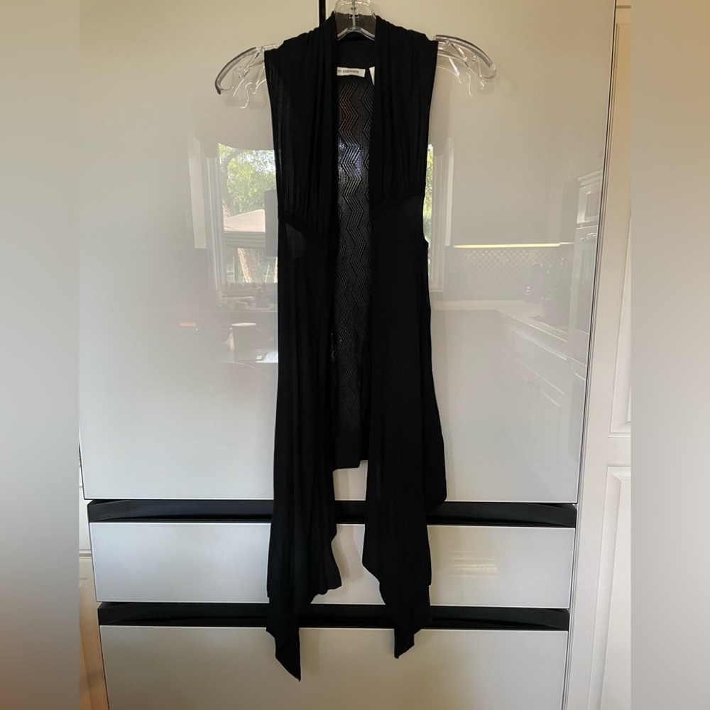Autumn Cashmere Shark bite vest